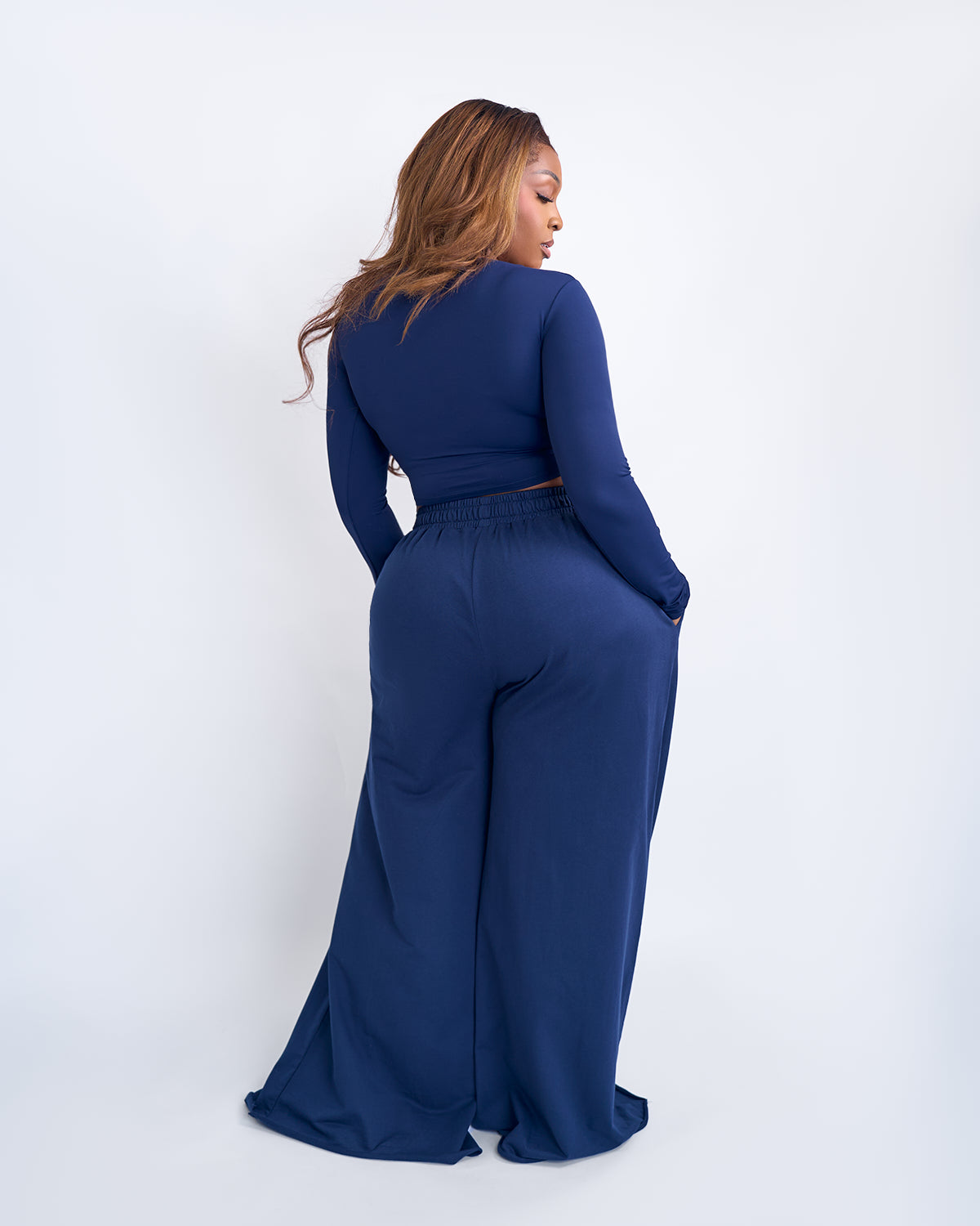 BP Basic Cropped Fitted Long Sleeve Tee - Navy Blue