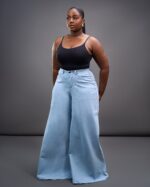 FLARE LEG JEANS - LIGHT BLUE